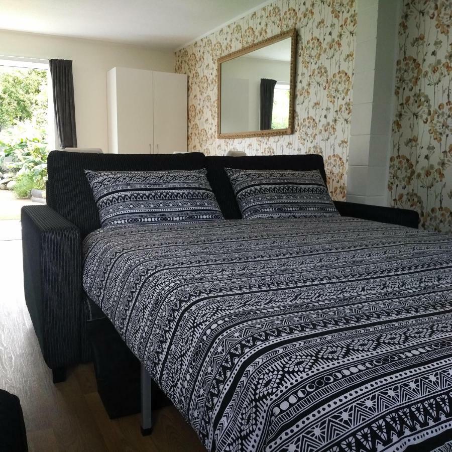Large Studio With Private Patio, Sky Tv & Wifi Villa Mount Maunganui Dış mekan fotoğraf